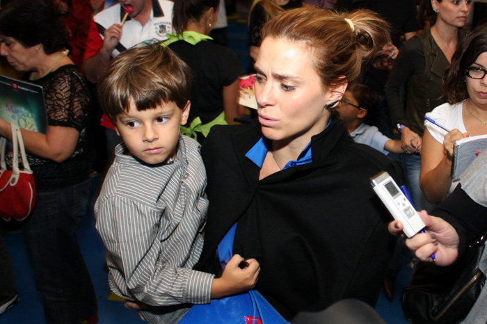 Carolina Dieckmann e o filho José