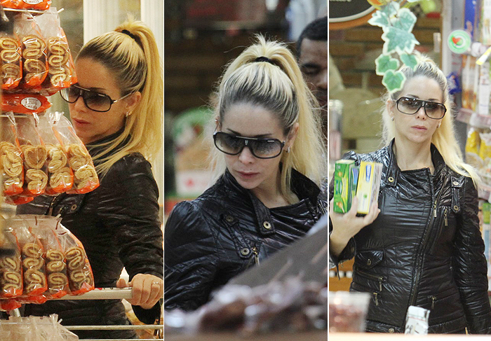 Danielle Winits faz compras em mercado do Rio