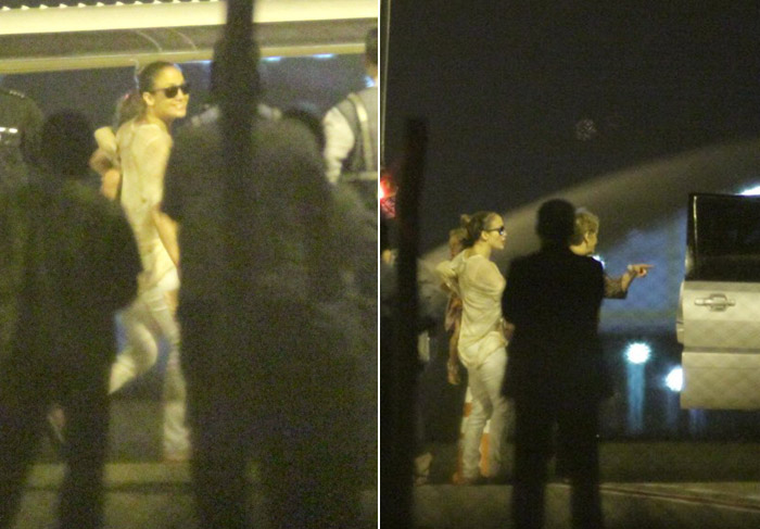Com a filha no colo, Jennifer Lopez desembarca em Fortaleza