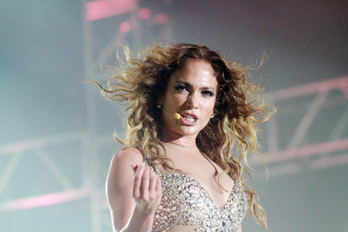 Jennifer Lopez se apresenta em Fortaleza