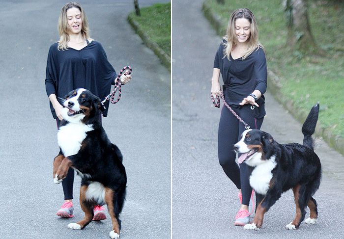 Bianca Rinaldi se diverte com seu cachorro em passeio