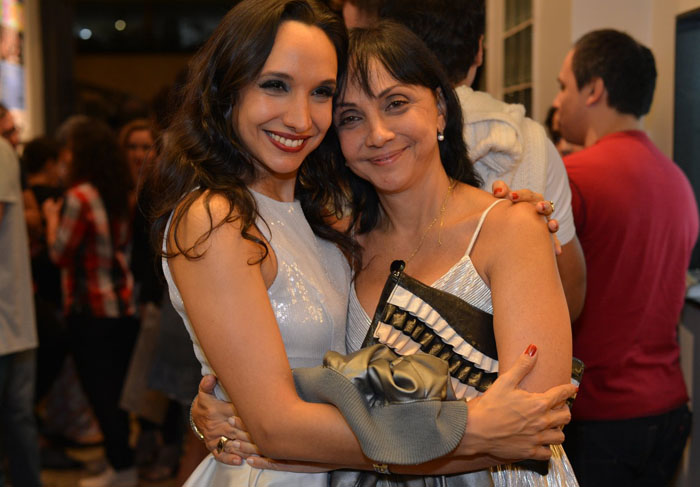 Xuxa Lopes e Maria Maya estrelam peça no Rio