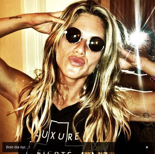 Recém Separada, Giovanna Ewbank faz careta no Twitter