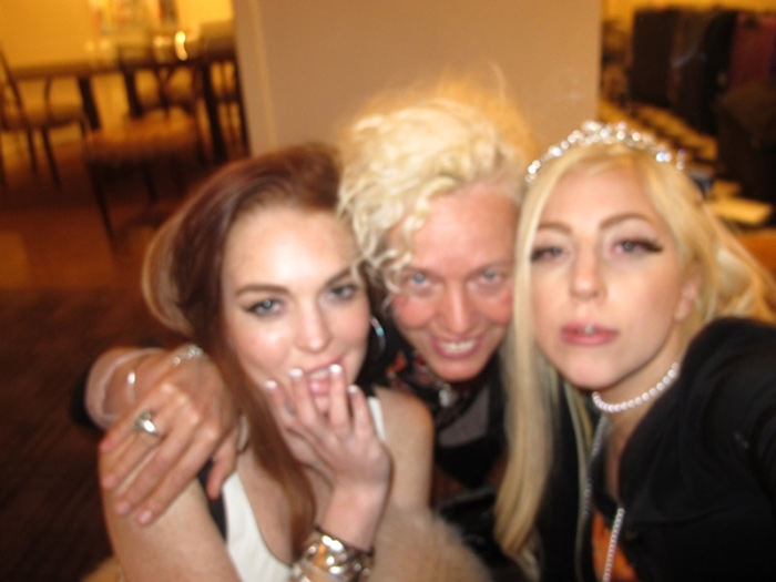 Lady Gaga e Lindsay Lohan curtem noitada juntas