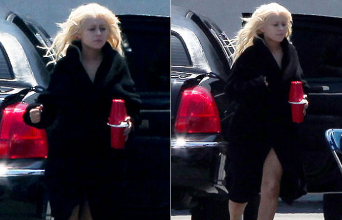 Christina Aguilera aparece sem maquiagem em Los Angeles