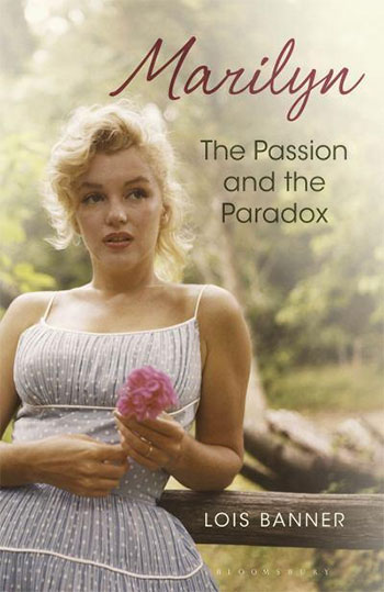 Livro levanta a hipótese de Marilyn Monroe ter sido lésbica O FUXICO