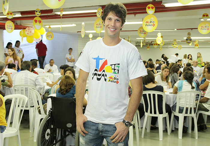 Gustavo Leão participa de lançamento de campanha no Rio