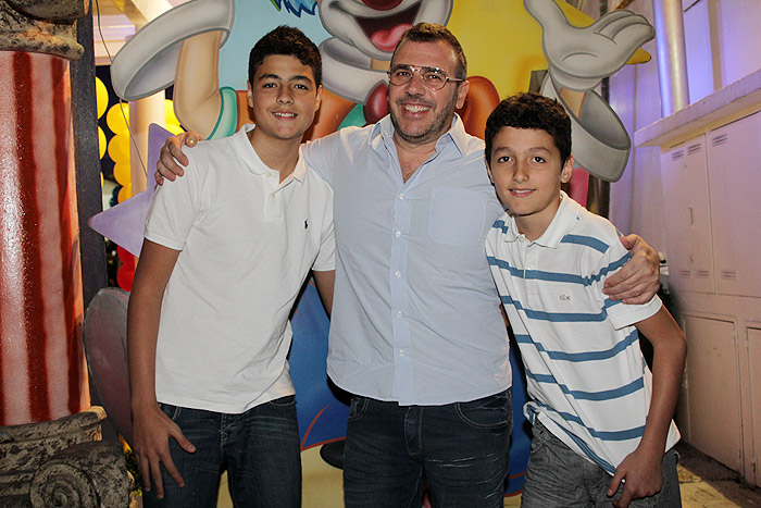 Nelson Sacho e os sobrinhos Nicolas e Matheus
