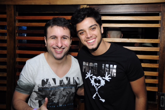 DJ Tubarão e Rodrigo Simas