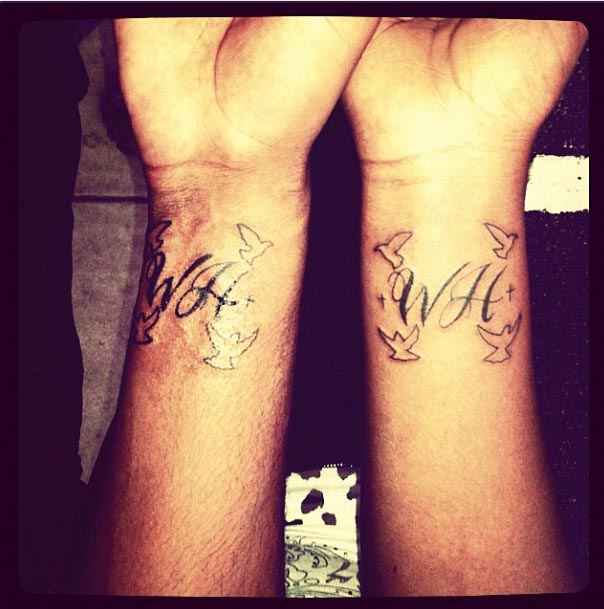 Filha de Whitney Houston faz tatuagem em homenagem à mãe