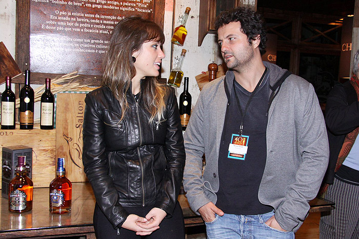 Juliana Didone e Leonardo Miggiorin prestigiam Festival de Gramado