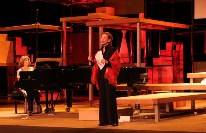 Fernanda Montenegro participa de ópera no Rio Ofuxico