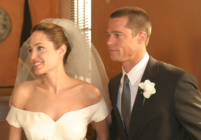 Angelina Jolie e Brad Pitt ficam lindos vestidos de noivos