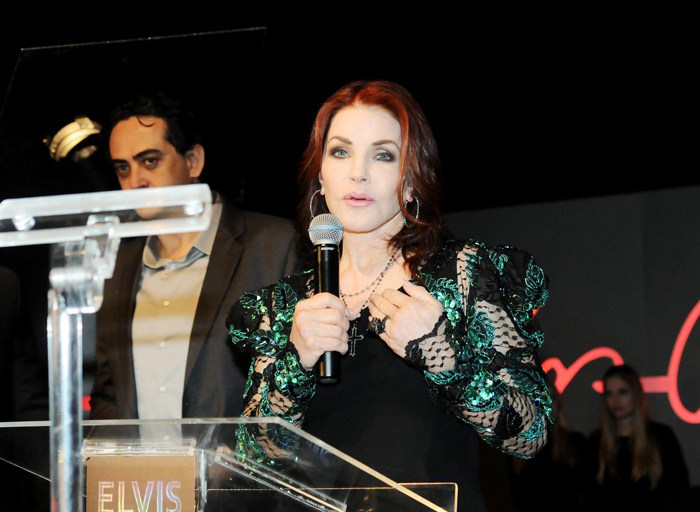 Priscilla Presley abre exposição The Elvis Experience