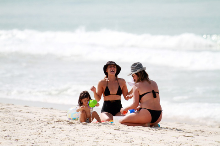 Giovana Antonelli, gêmeas, praia, atriz, Barra da Tijuca, Rio de Janeiro