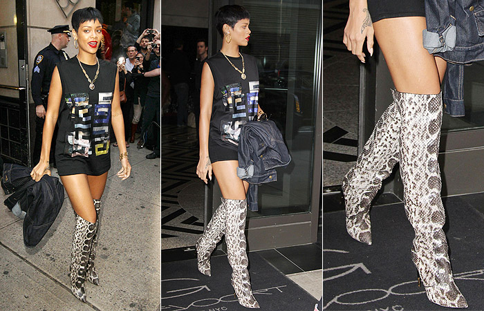 Rihanna usa botas de couro de píton acima dos joelhos para ir a reunião, em NY