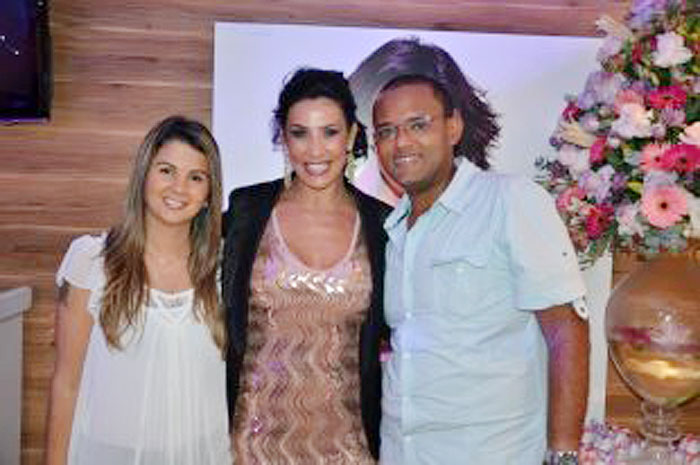 Scheila Carvalho comemora seus 39 anos com festa de princesa, em Salvador