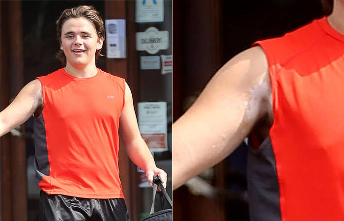 Prince Jackson exagera no desodorante ao sair da academia