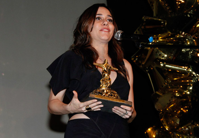 Alessandra Negrini ganhou Troféu Redentor