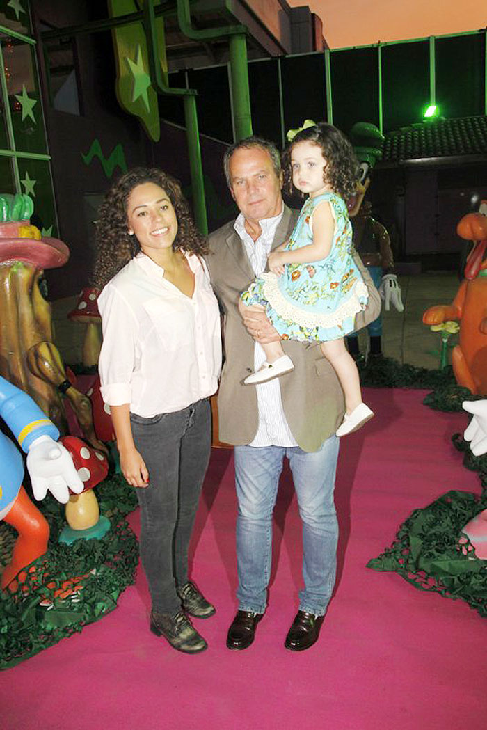 Jayme Monjardim com a filha Maysa e a cunhada, Roberta