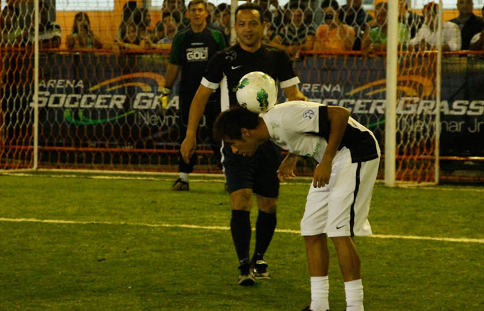 Depois de posar só de cuecas, Neymar lança complexo esportivo Ofuxico