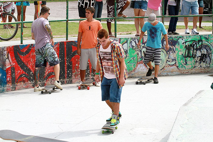 Thiago Martins no skate