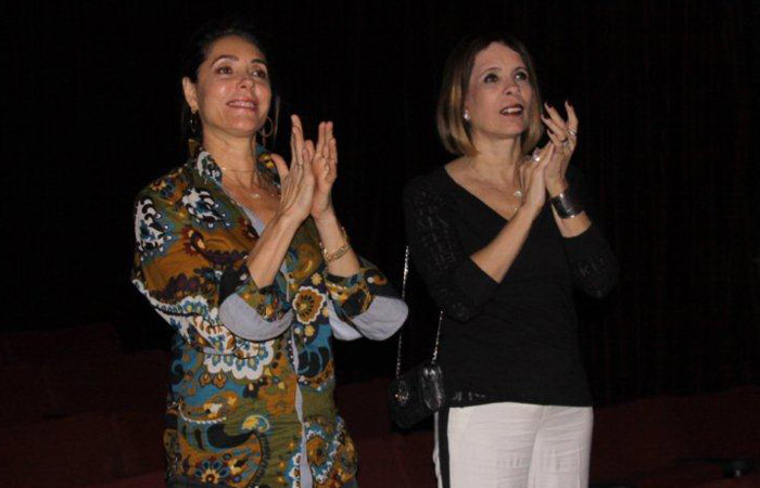 Christiane Torloni confere espetáculo de dança no Rio Ofuxico