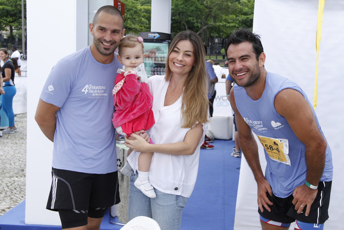 Iran Malfitano corre em maratona com a presença da filha Laura