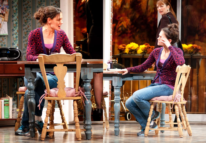 Veja Katie Holmes em cena na Broadway