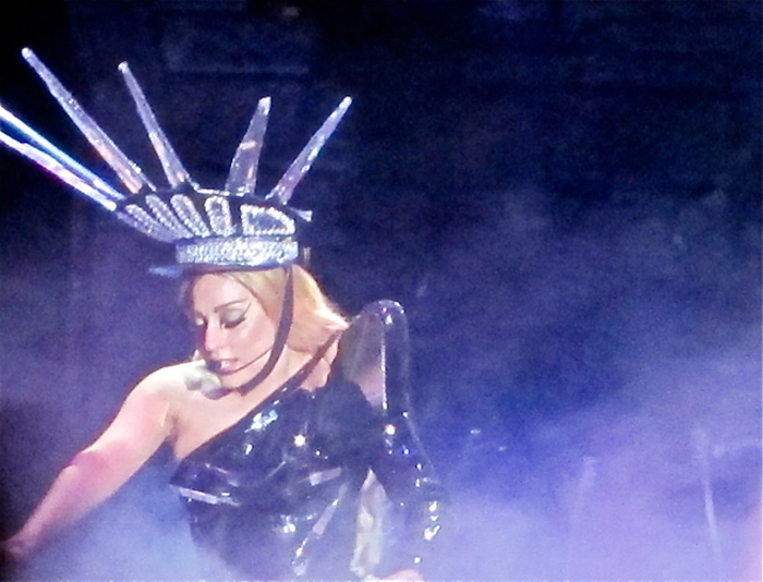  Detalhes e curiosidades do show Lady Gaga - Born This Way Tour