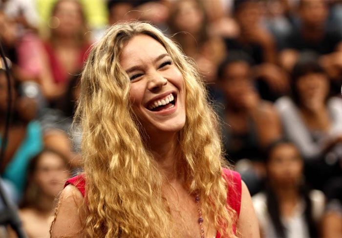 Joss Stone grava participação no Altas Horas