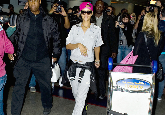 Rihanna chega a Toronto para o segundo show de sua turnê 777