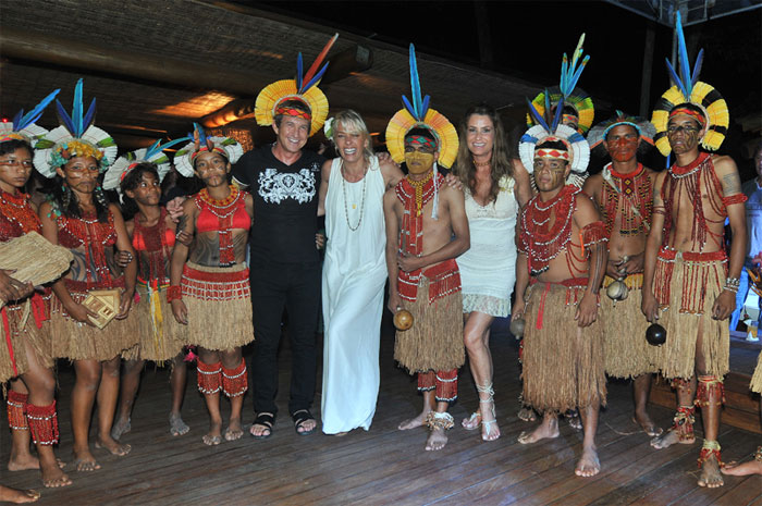 Dody Sirena tem super festa de aniversário em Trancoso, BA