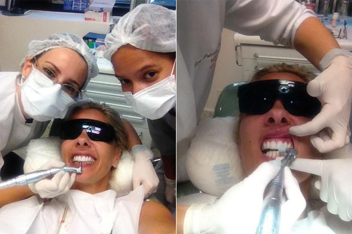Adriane Galisteu tira foto durante tratamento dentário