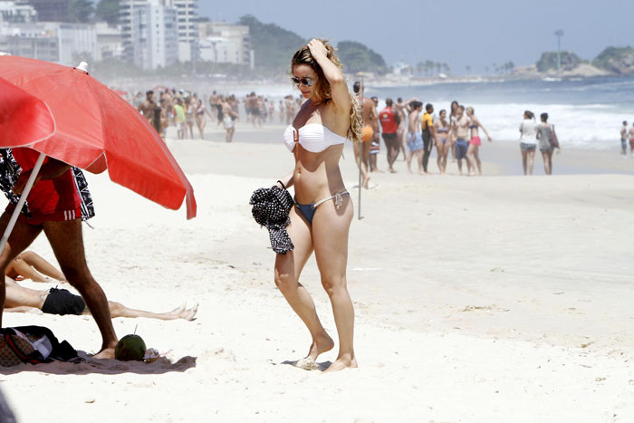 Rita Guedes curtiu a praia do Leblon