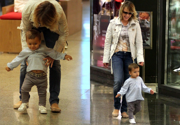 Juliana Silveira leva o filho Bento para passear em shopping no Rio de Janeiro