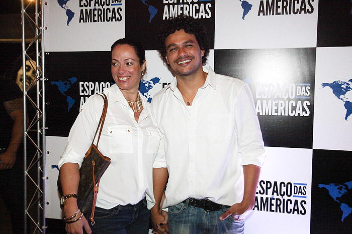 O cantor Leo Maia e sua esposa, a empresária Luciana Palhares