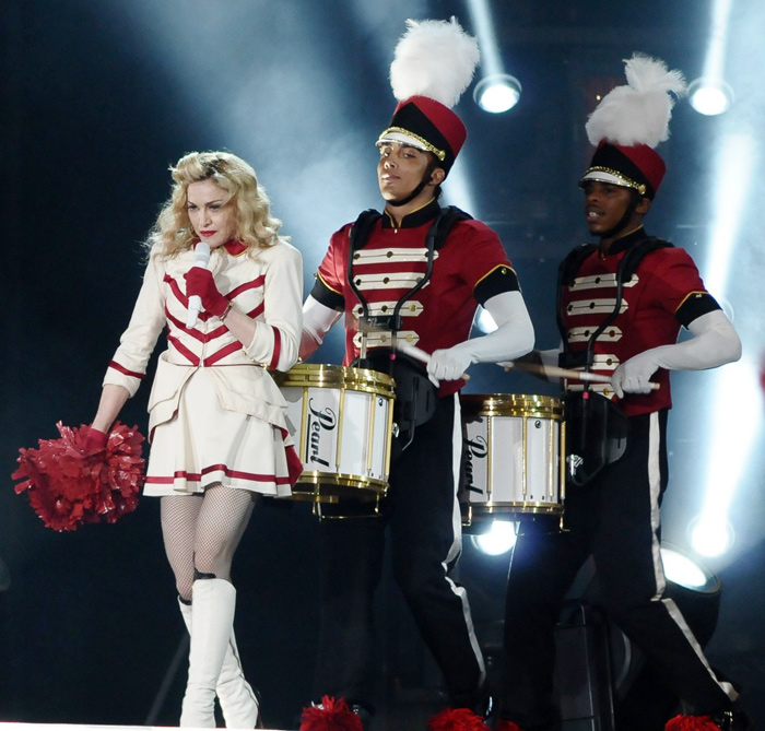 Madonna vestida como líder de torcida