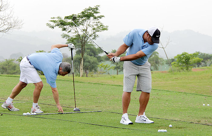 Ronaldo participa de torneio de golf no interior de São Paulo