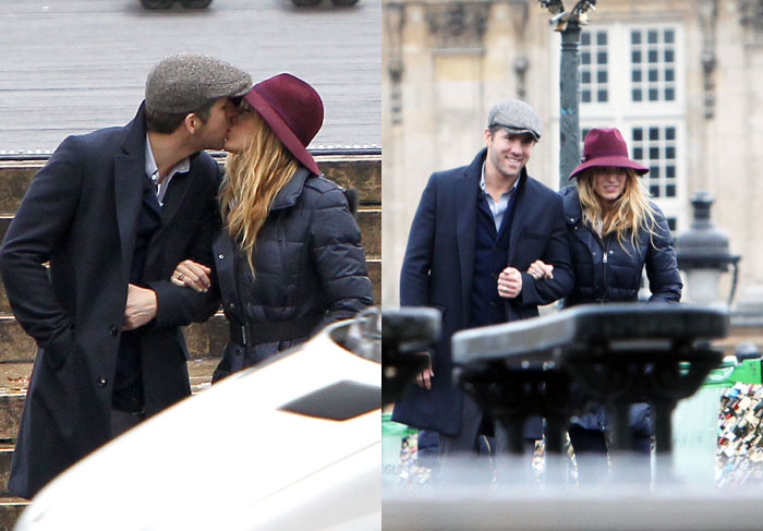 Ryan Reynolds e Blake Lively trocam beijos em Paris