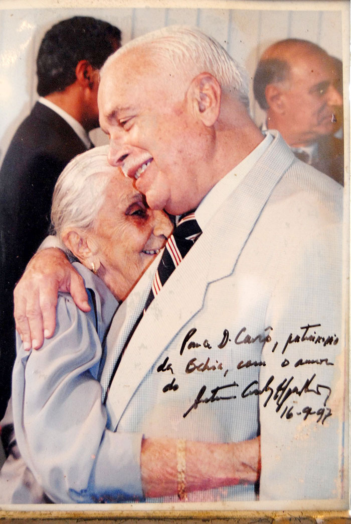 Imagem de arquivo de Dona Canô com Antônio Carlos Guimarães