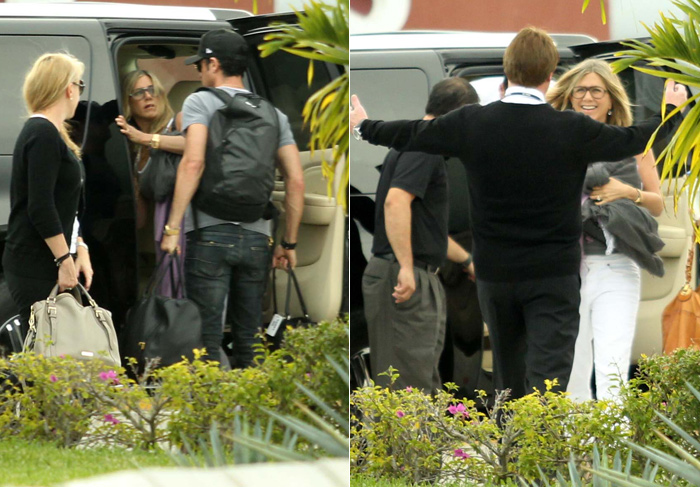 Jennifer Aniston é vista chegando a aeroporto para deixar o México