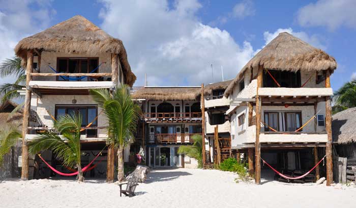 Demi Moore no hotel Amansala, em Tulum, México - O Fuxico - Brasil