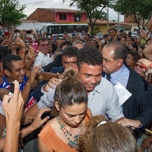 Após separação, Ronaldo e Bia Antony aparecem juntos no Ceará