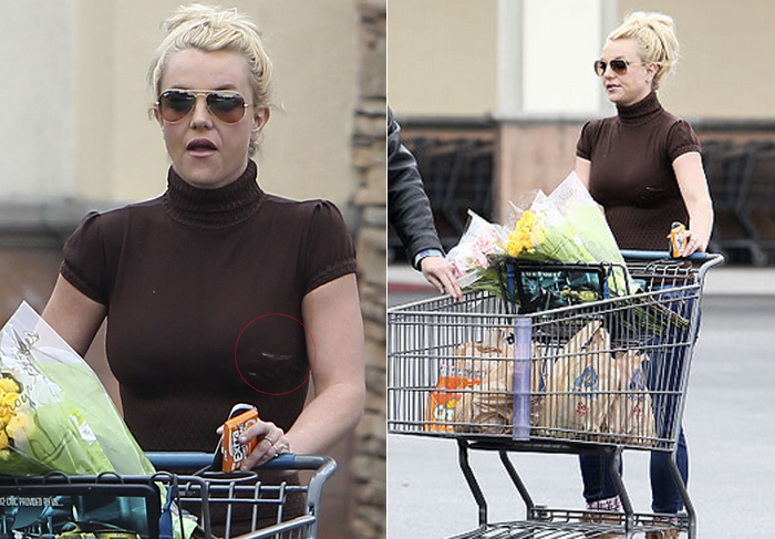 Britney Spears vai a supermercado com blusa manchada