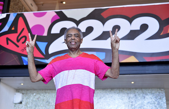 Gilberto Gil confere últimos detalhes de seu camarote, em Salvador