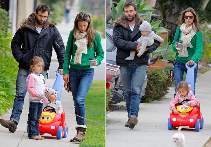  Alessandra Ambósio passeia com toda a família em Santa Monica