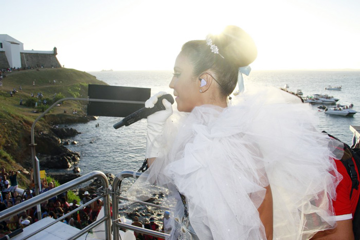 Salvador: Ivete Sangalo tira onda de Maria Antonieta no agito do Barra/Ondina