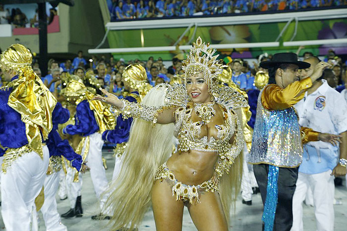 Confira o desfile da Beija- Flor