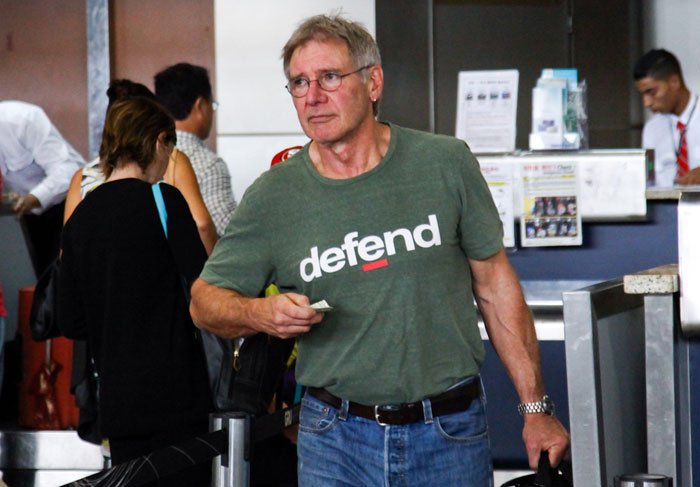 Harrison Ford e família deixam o Brasilfamília família 